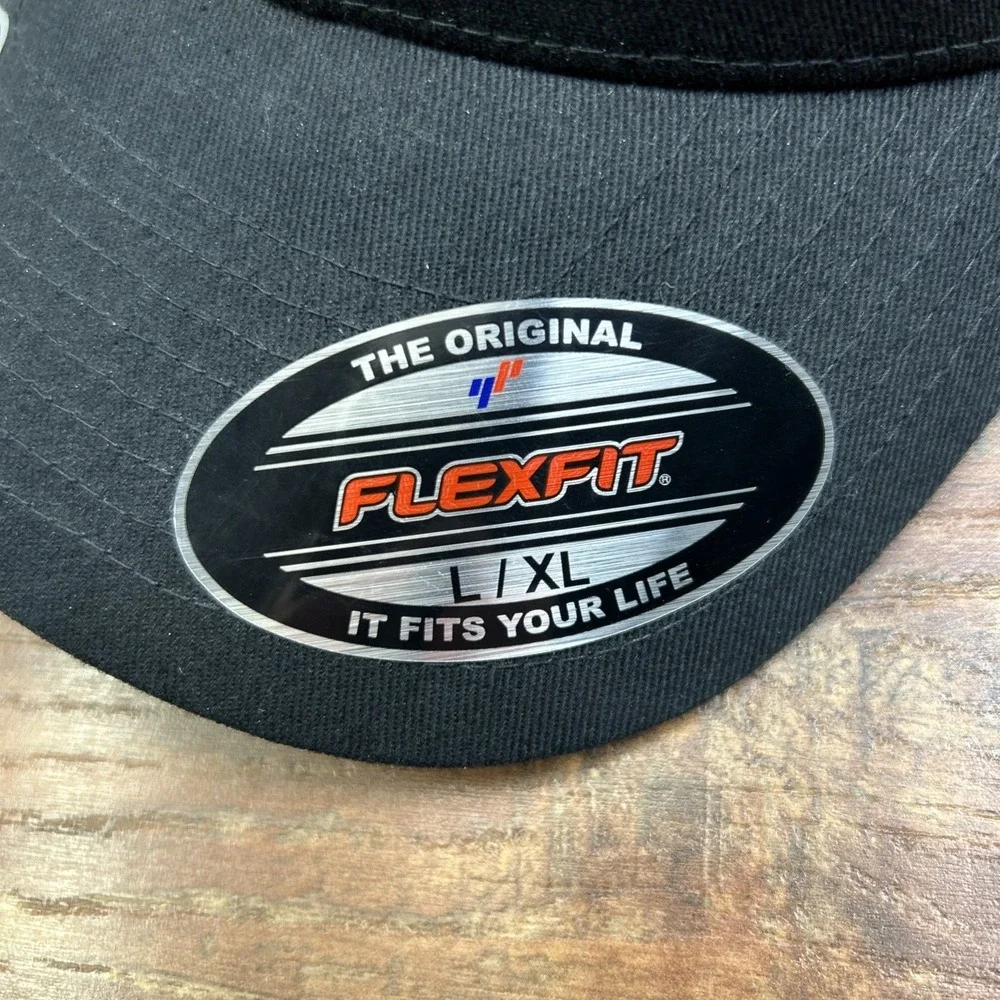 NWT Columbia‎ Rugged Outdoor Tree Flag Mesh Back Trucker Hat Patch USA Black